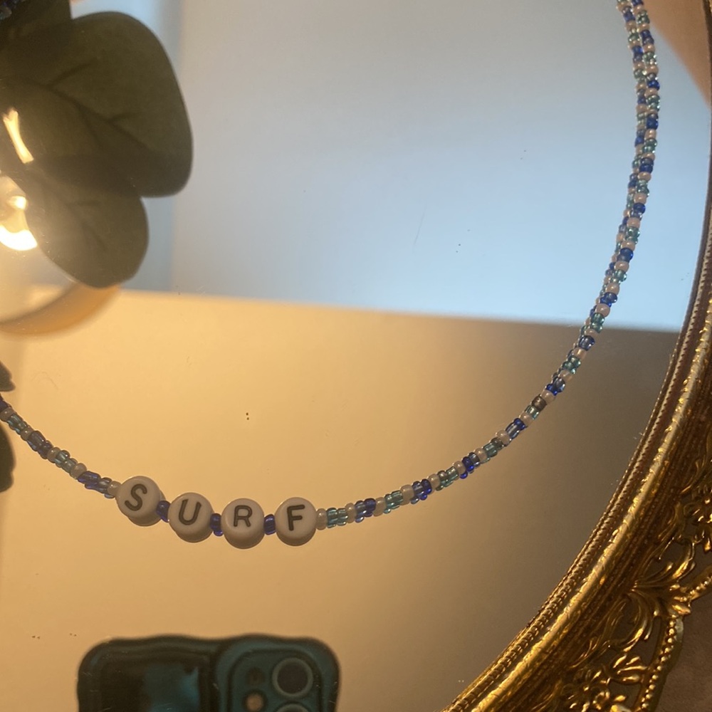 Surf Beaded Necklace - Picture 2 of 3